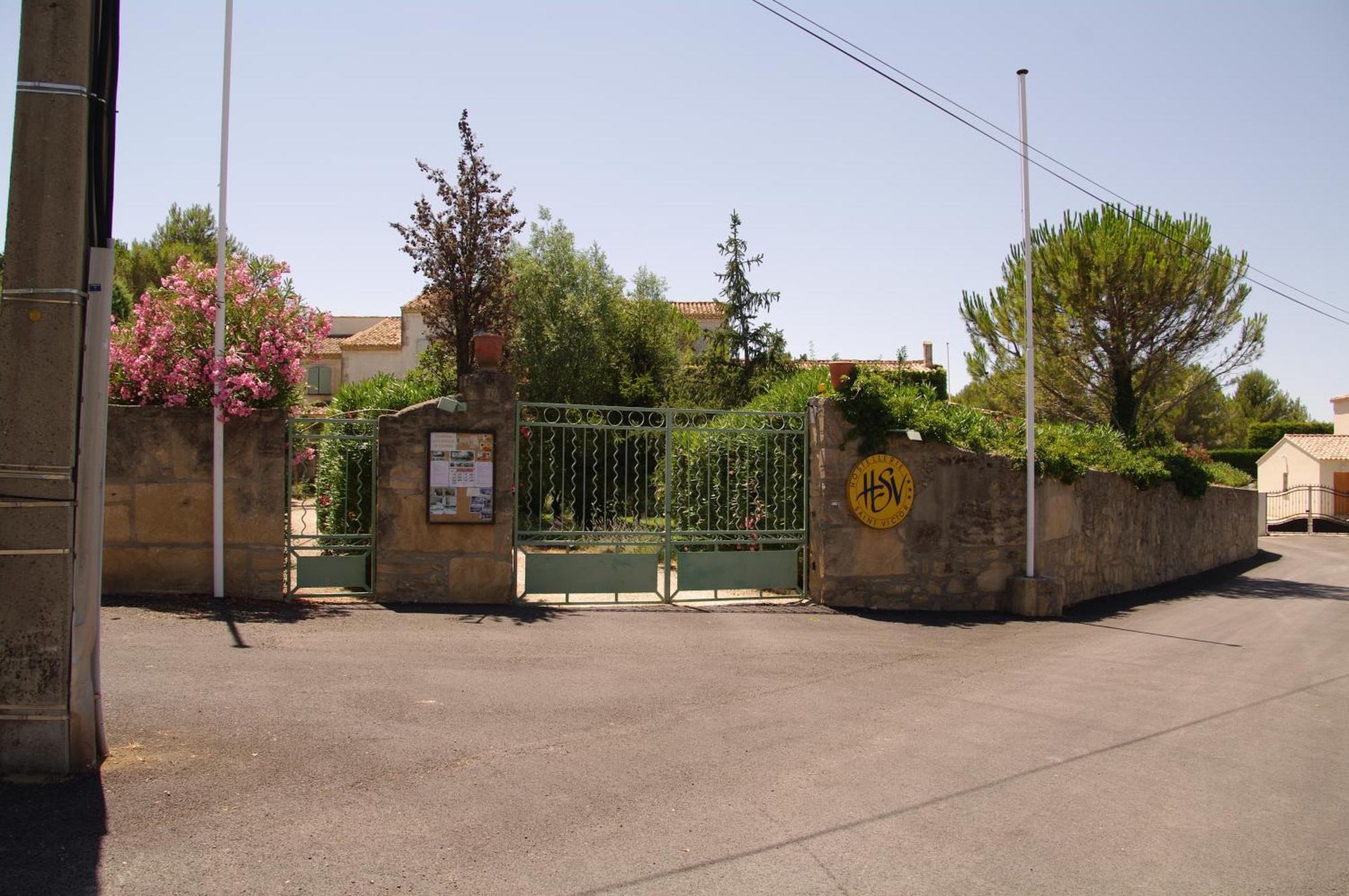 Residence Le Saint Victor Fontvieille Exterior photo