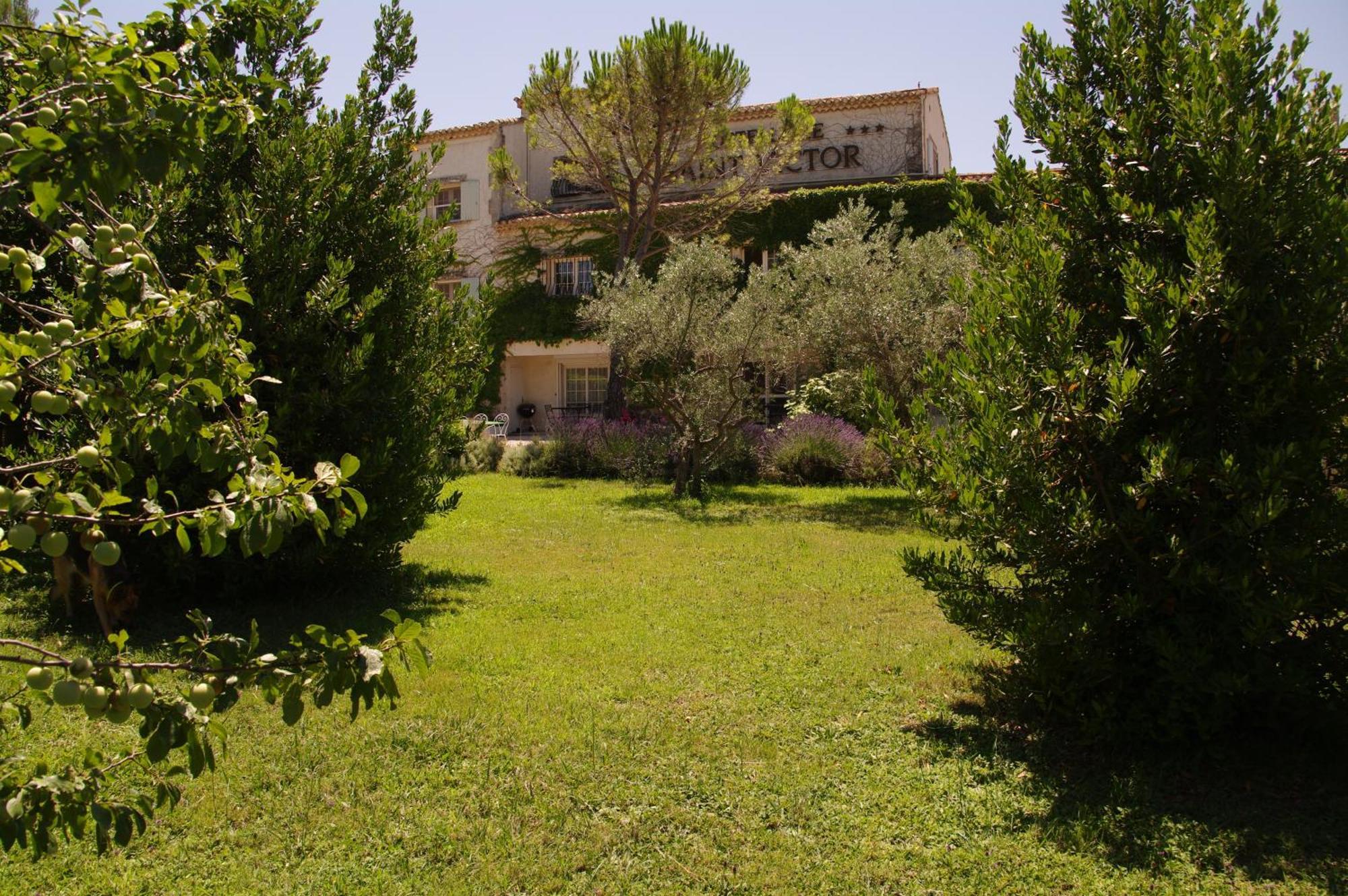 Residence Le Saint Victor Fontvieille Exterior photo