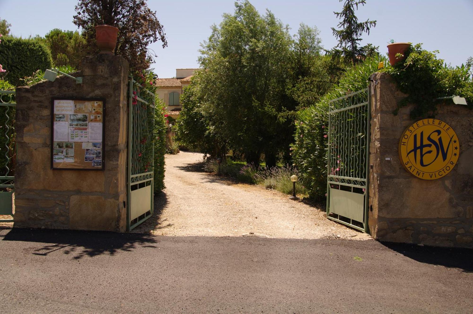 Residence Le Saint Victor Fontvieille Exterior photo