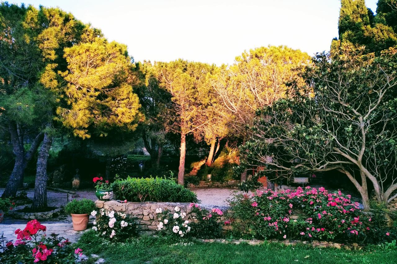 Residence Le Saint Victor Fontvieille Exterior photo